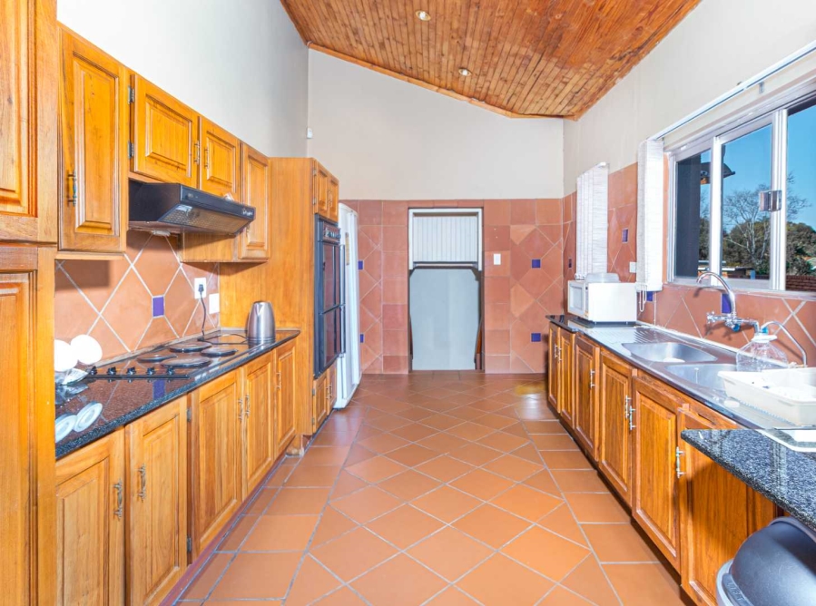 6 Bedroom Property for Sale in Schoemansville North West